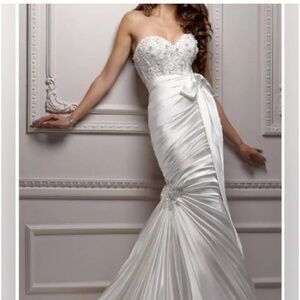 🪞 NEW Maggie soterro designs flower crystal corset bridal satin dress gown